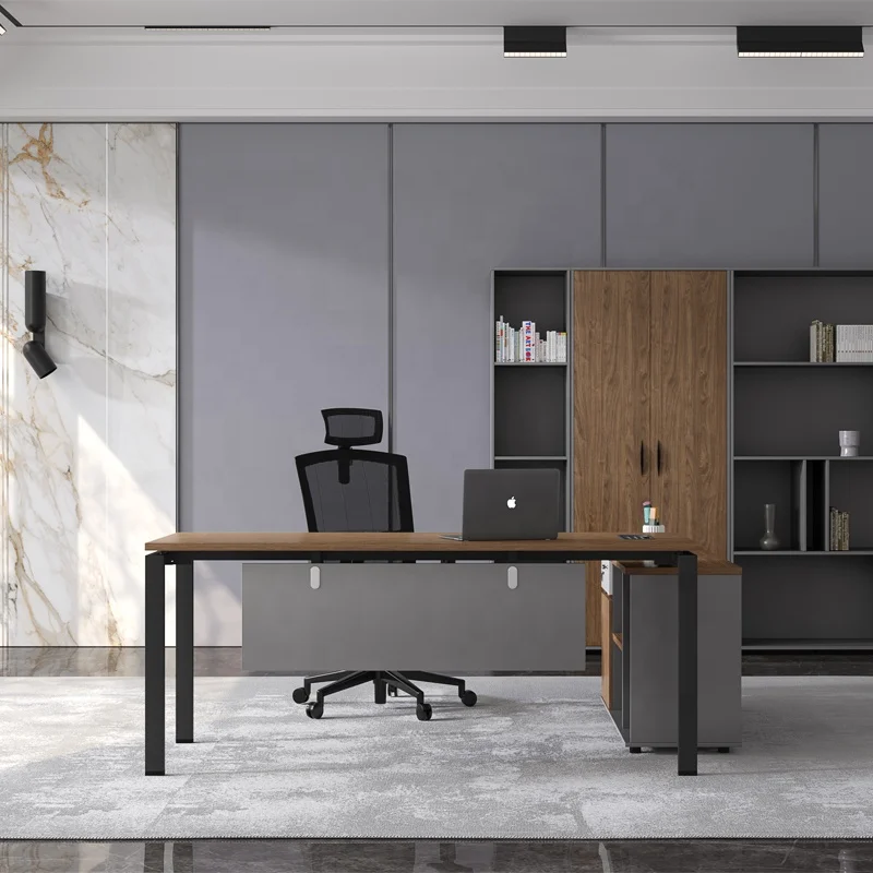 Noga do nowoczesnego, zaawanso – Office Tech Furniture recenzja i cena